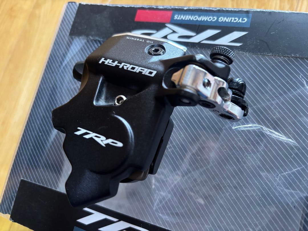 TRP HY-RD ブレーキキャリパー フラットマウント2個