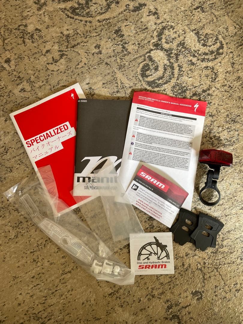 リー　送料無料 Specialized p.3 pro ダートジャンプ