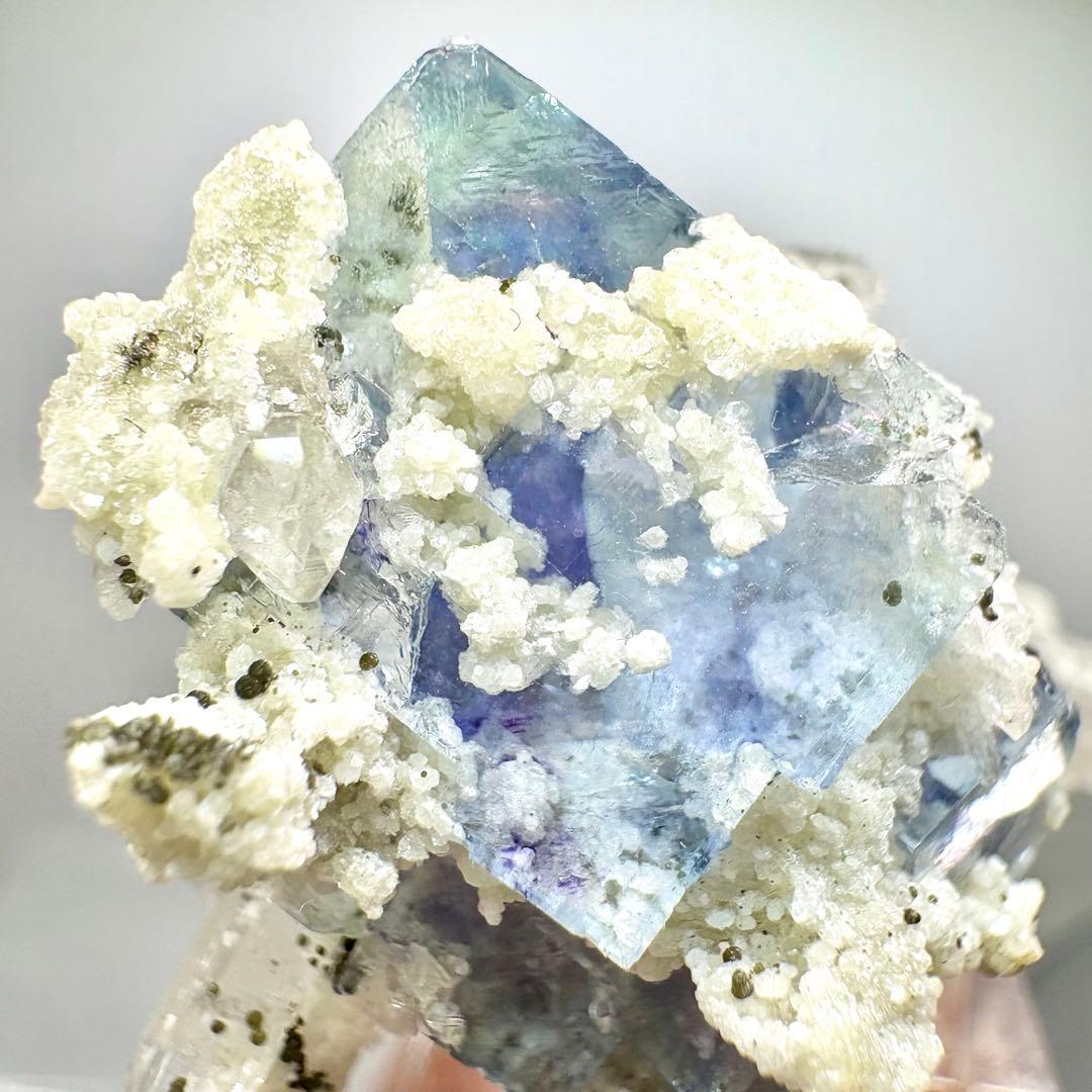 580 中国　ヤオガンシャン産　フローライト