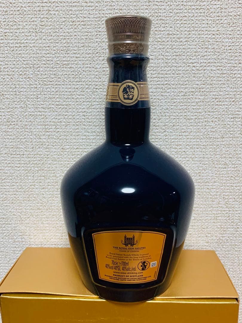 シーバス ロイヤルサルート 21 年ウイスキーの新品、未開封ボトル 700ml