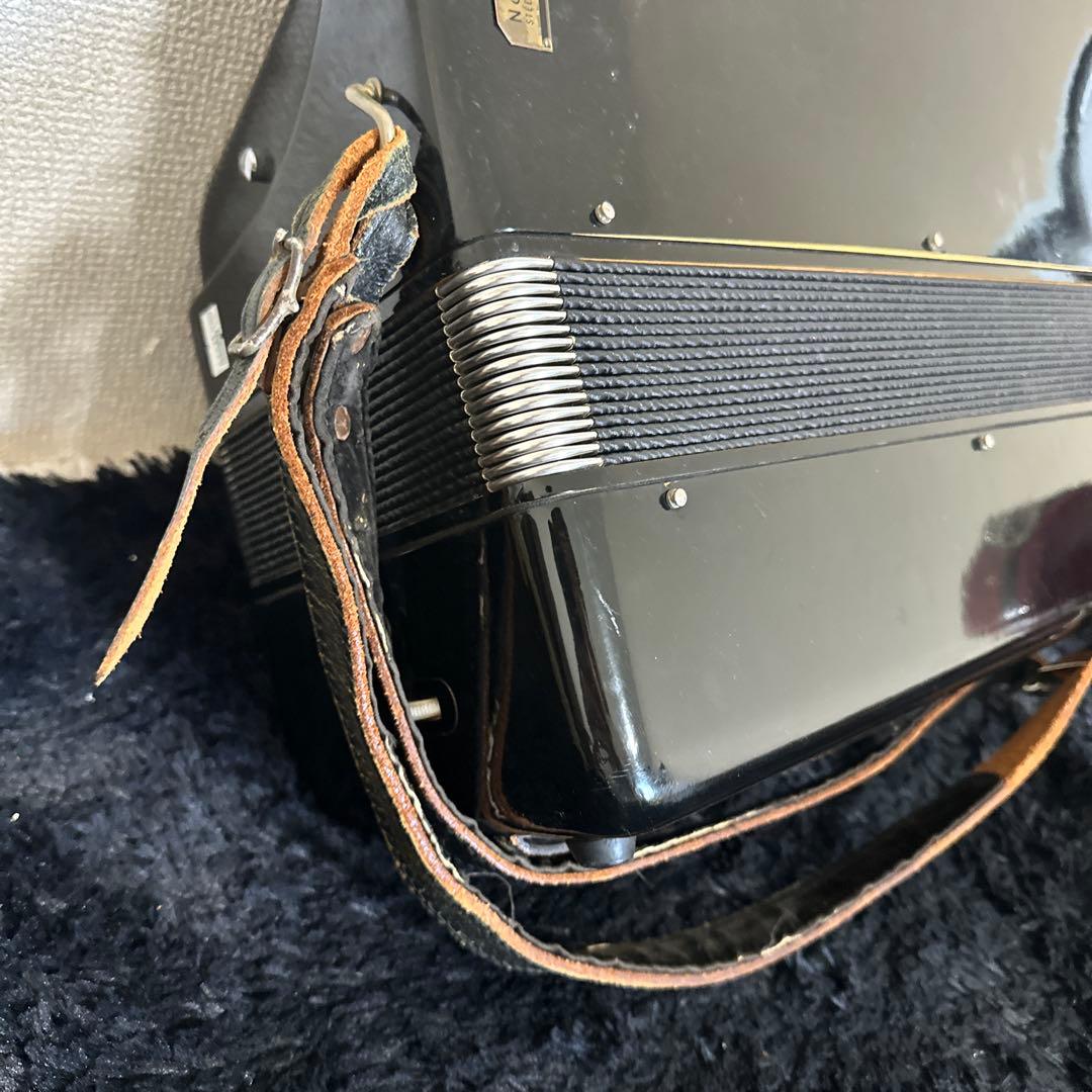 TOMBO No.52 アコーディオン 鍵盤楽器 ケース付属 黒