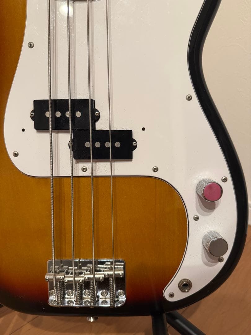 Fender PrecisionBass フェンダー　エレキベース