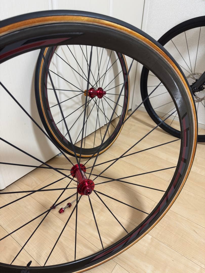 カーボンチューブラホイール