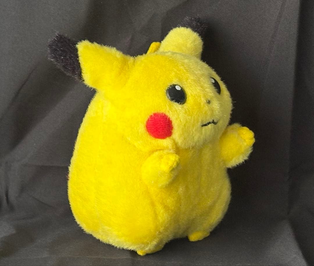 初期　ピカチュウ　TOMY ぬいぐるみ