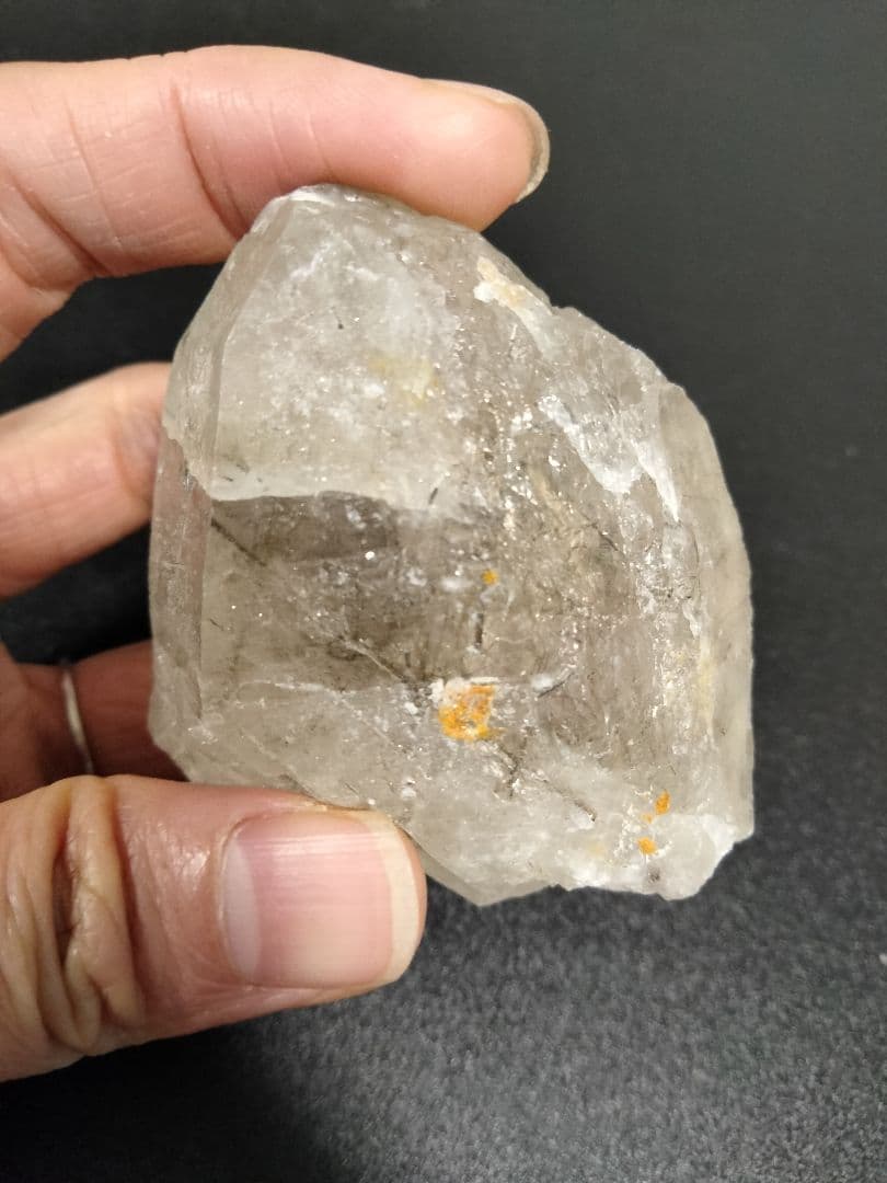 国産鉱物　山梨県　塩山竹森山　天然水晶　　トルマリン入り水晶　早い者勝ち　979