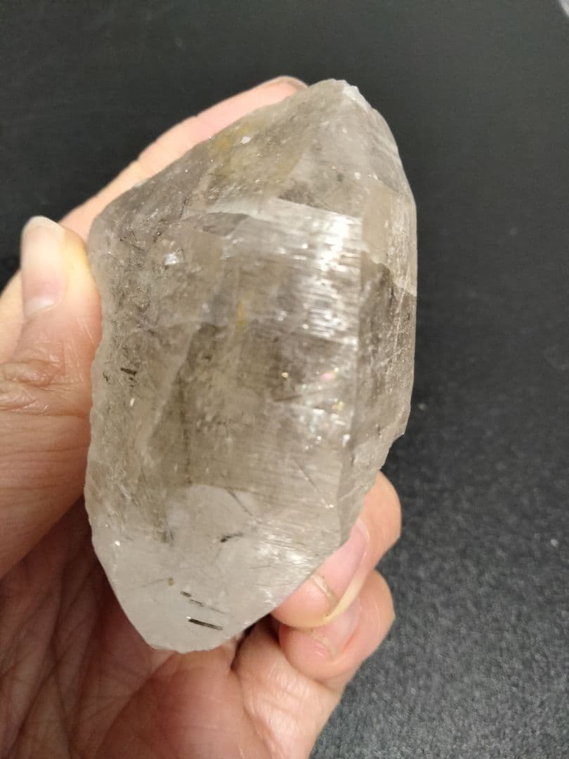 国産鉱物　山梨県　塩山竹森山　天然水晶　　トルマリン入り水晶　早い者勝ち　979