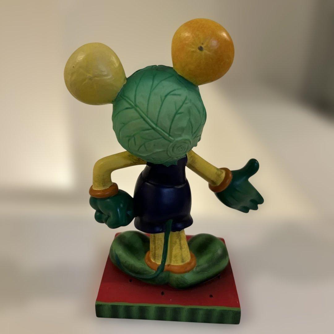 ディズニー　ミッキーマウス フルーツモチーフ フィギュア