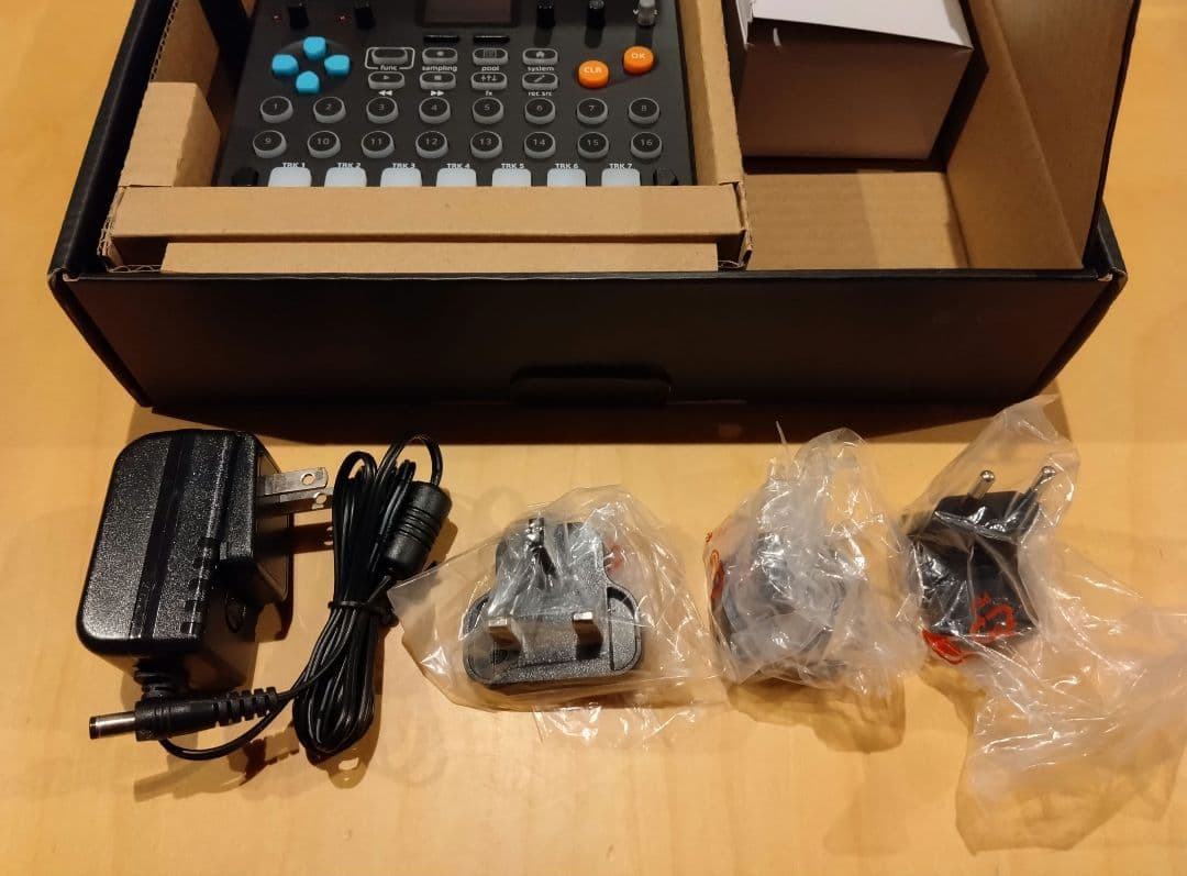 DJ機材 SONICWARE SmplTrek