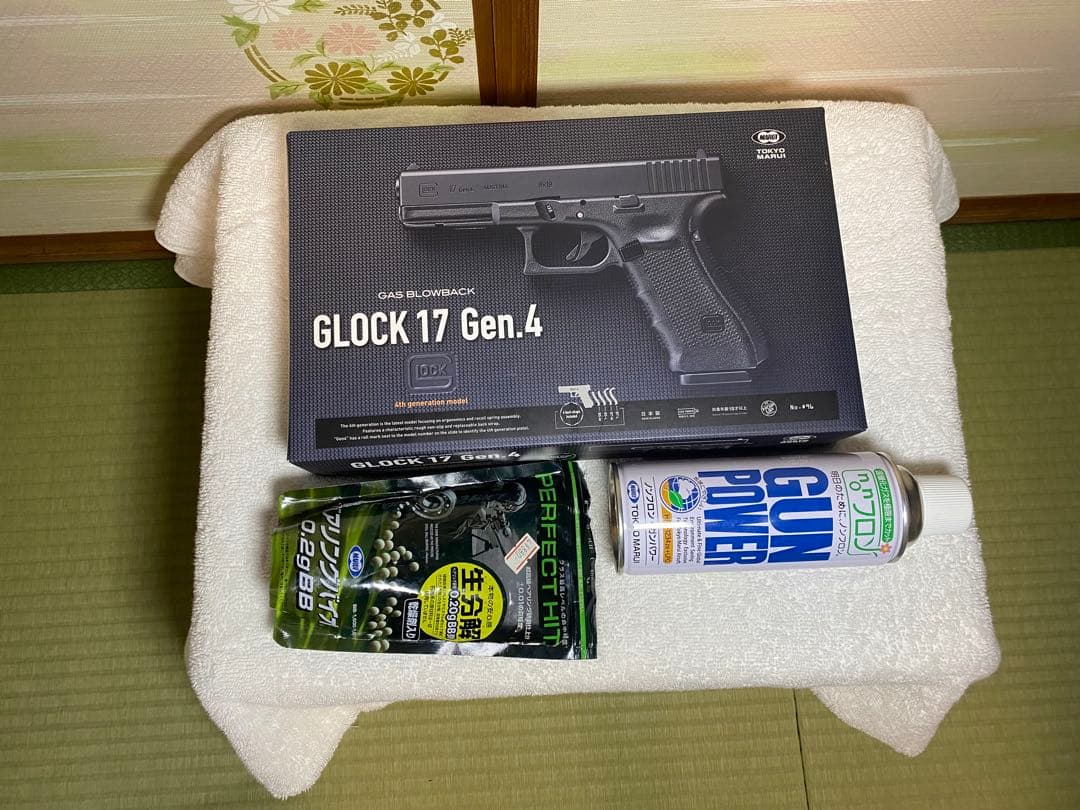 東京マルイ G17 gen4 ガスブローバック ハンドガン