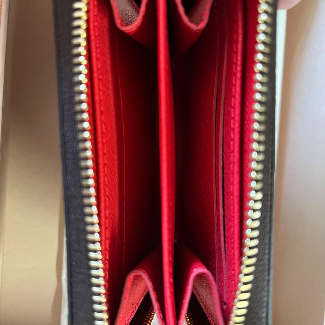 ルイヴィトン　ジッピー　パース　未使用品