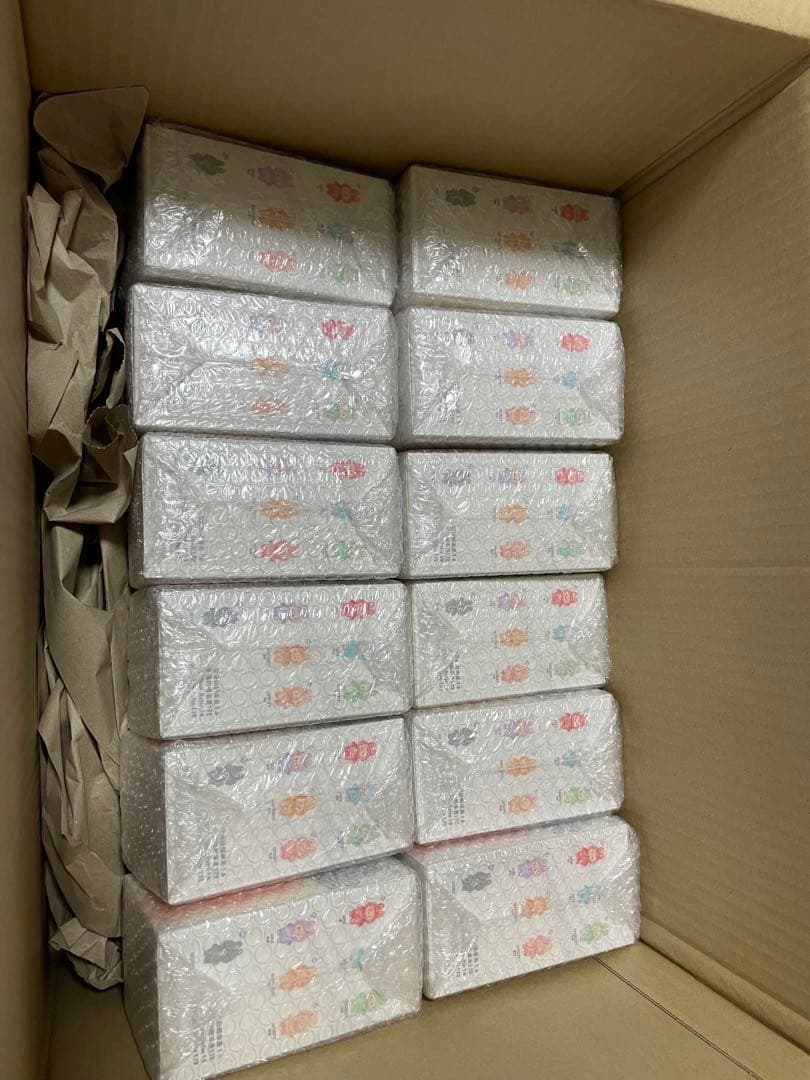 Big into Energy ラブブ エナジー　アソート 28個未開封、正規品