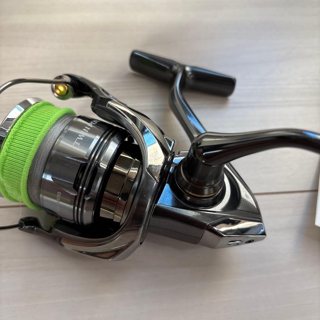 シマノ　24 ツインパワー　C3000XG