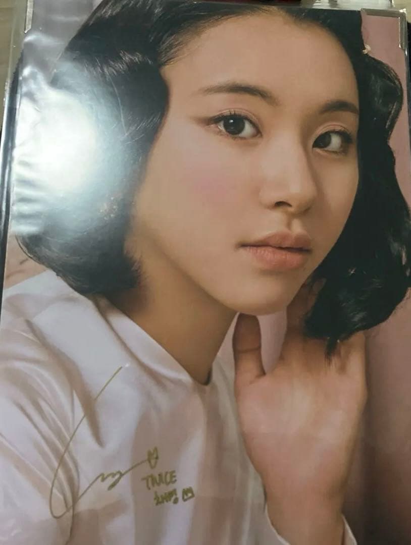 TWICE チェヨン 直筆　サイン入りポスター風写真