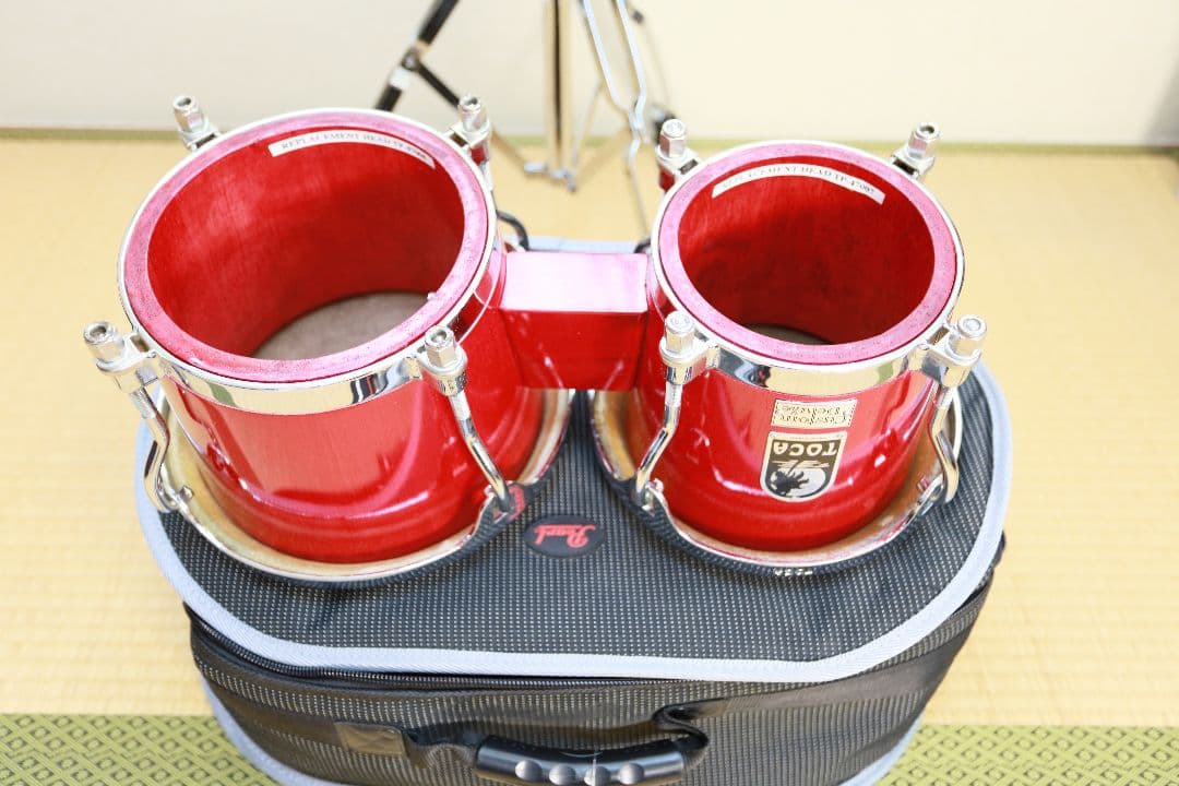 TOCA カスタムシリーズボンゴ レッド キャリングケース付きスタンドは新品です