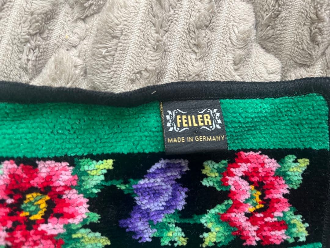 フェイラー　大判タオルとハンカチ2枚セット