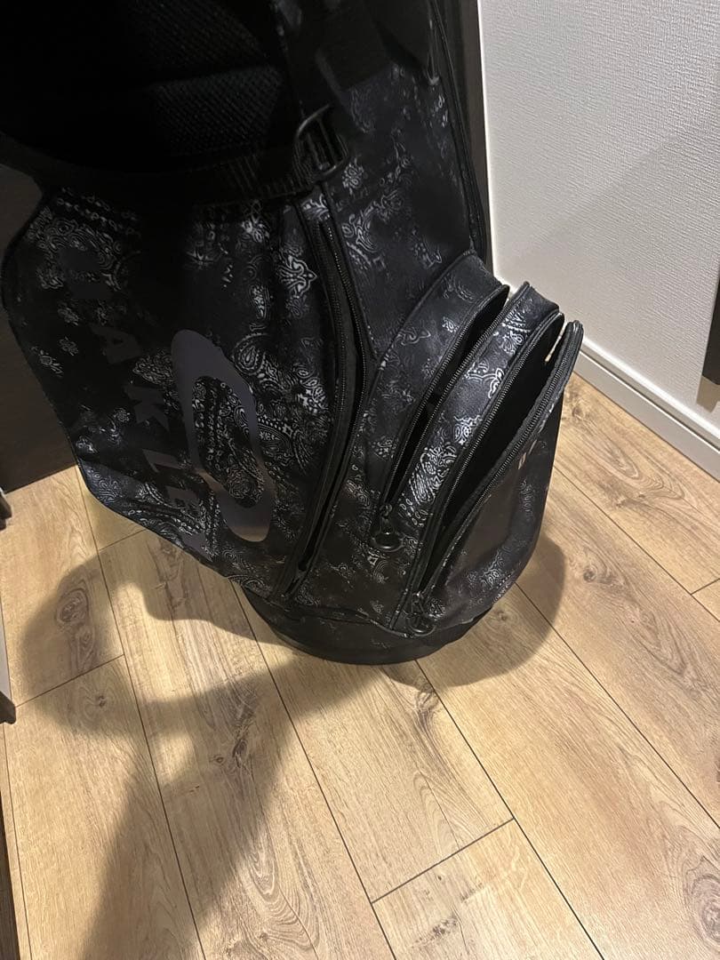 OAKLEY バンダナ柄 キャディバッグ