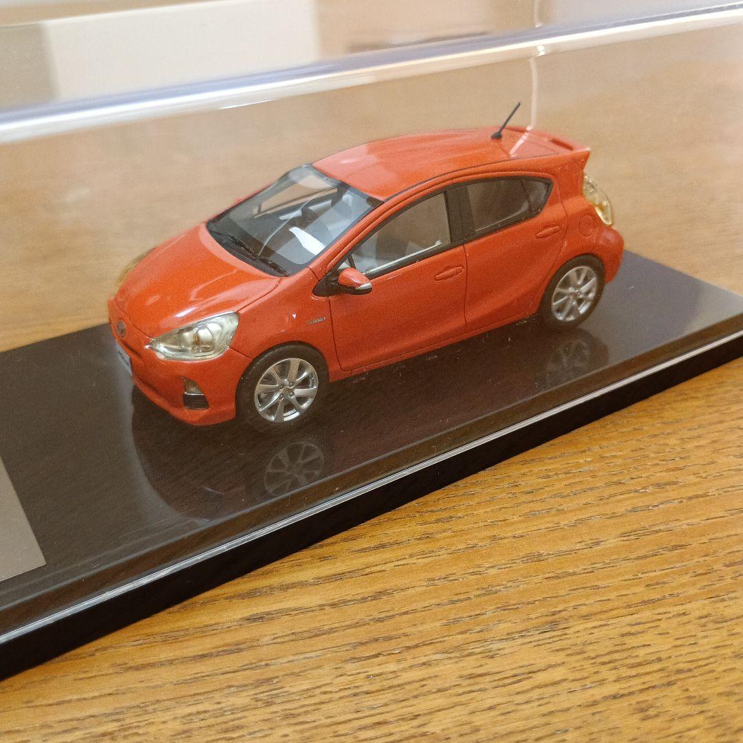 WIT'S ウィッツ　1/43 トヨタ　アクア 　2011