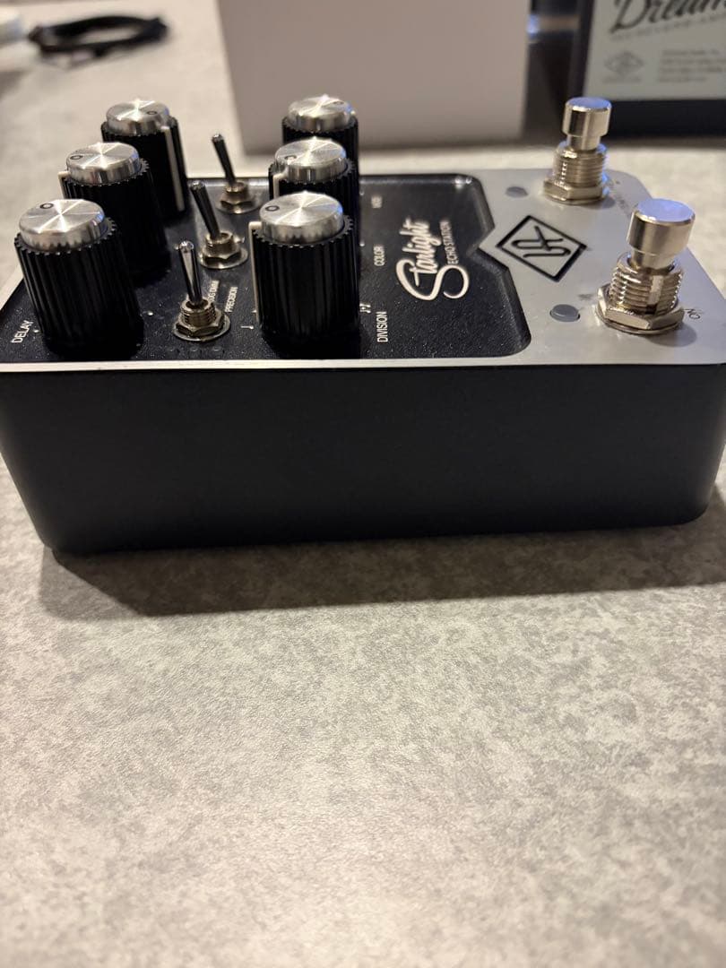 ギター Universal Audio Starlight Echo Station