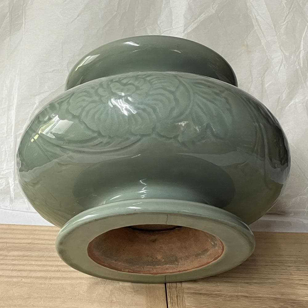 y046 中国古陶磁 青磁 印華紋 壺 木箱入り 花器 中国古美術