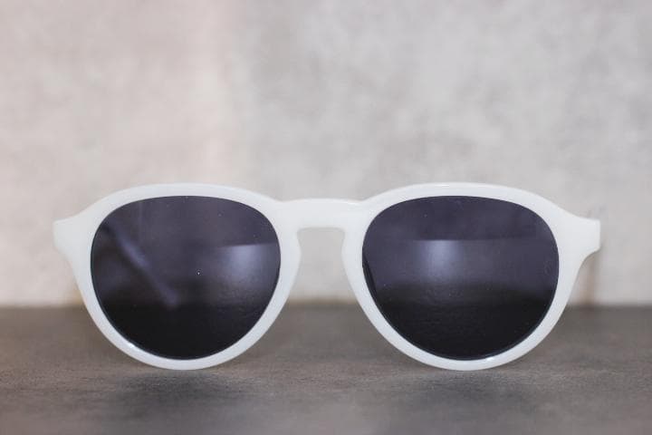 オリバーピープルズ × ロジャーフェデラー R-8 ティアドロップ サングラス