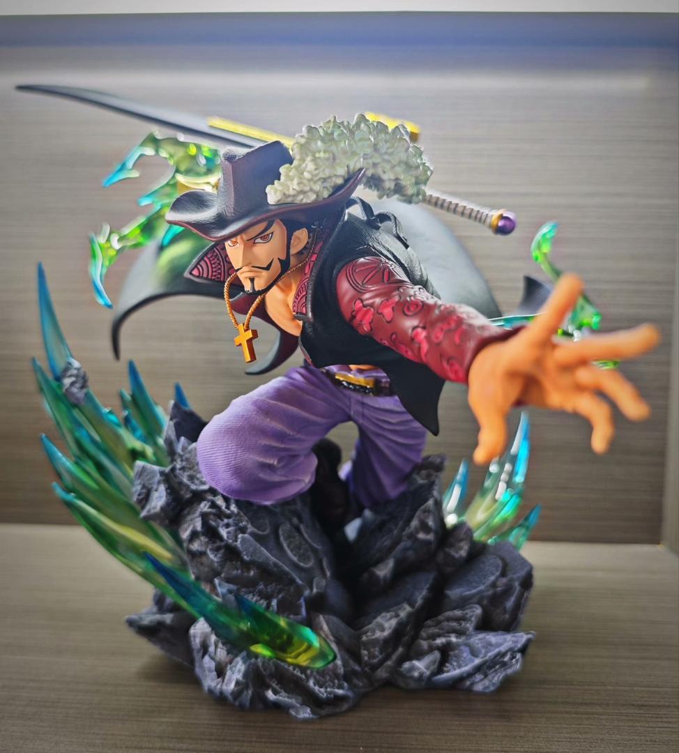 ワンピース 王下七武海 鹰目 ジュラキュール·ミホーク 彫刻フィギュア