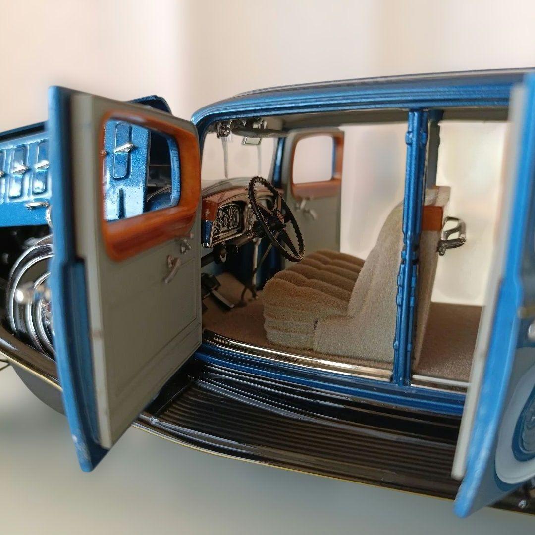 ダンバリーミント製 1932 Cadillac Fleetwood Sedan