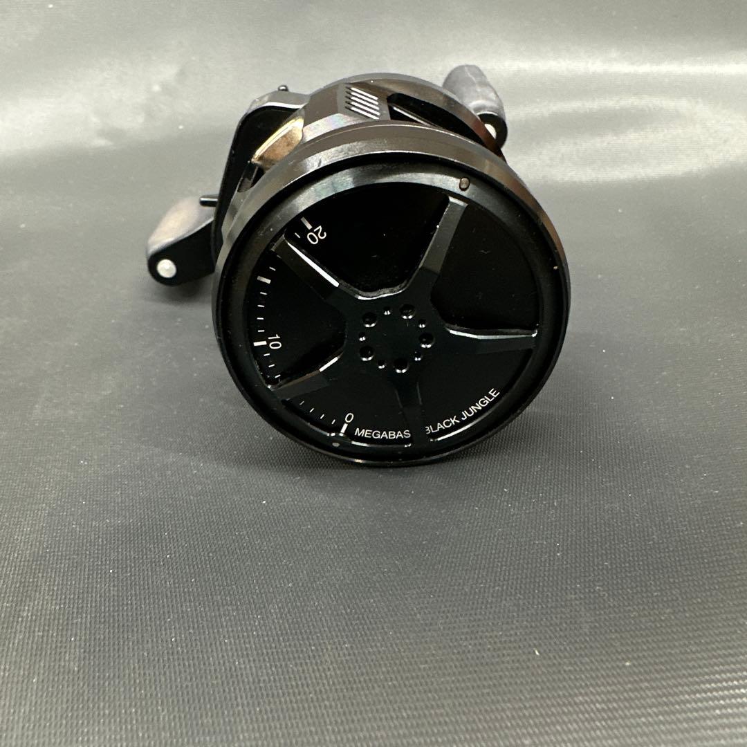 希少廃盤品　メガバスブラックジャングル右巻き