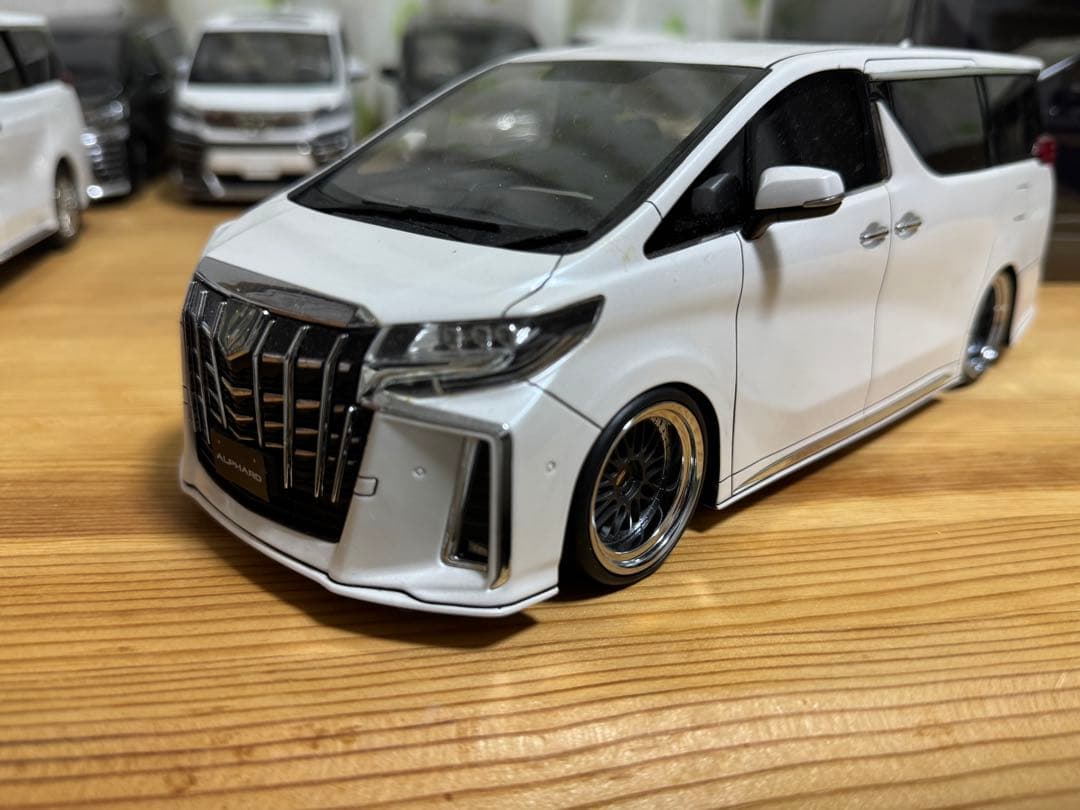 フチカービィイグニッションモデル アルファード エグゼクティブラウンジ