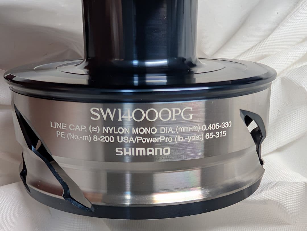 美品　シマノ　管540PG 21ツインパワー SW 14000PG スプール