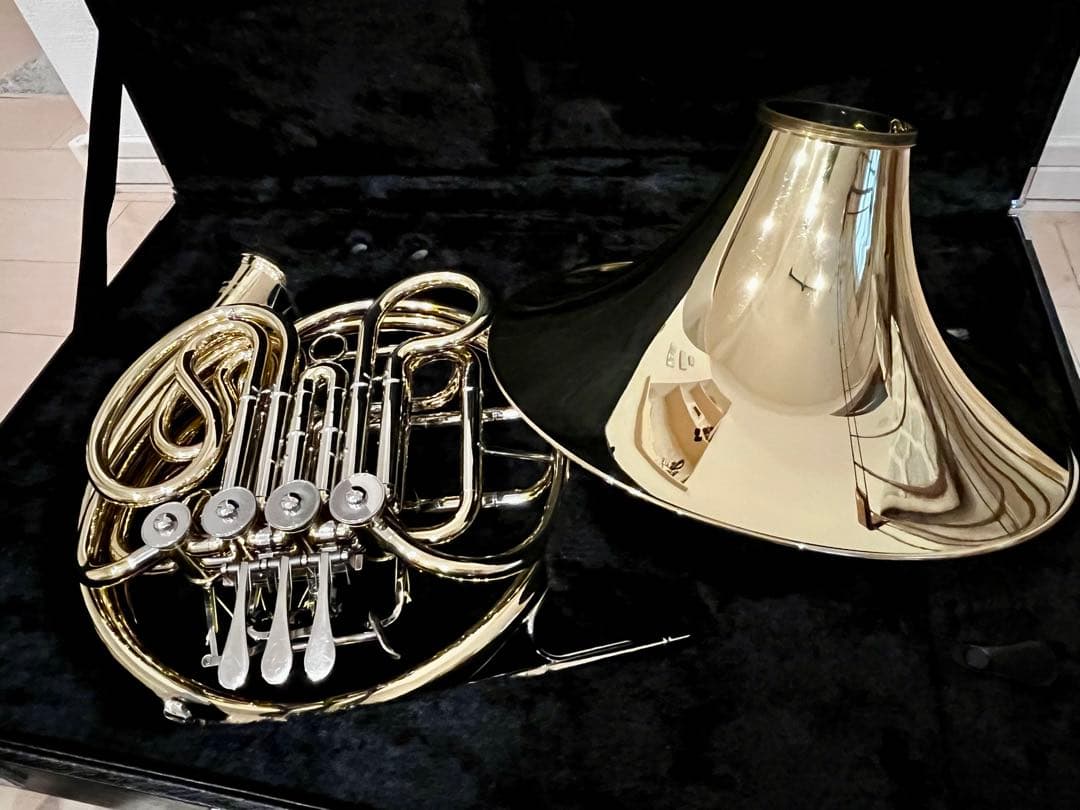 YAMAHA YHR567D フレンチホルン　美品中古　ケース付き