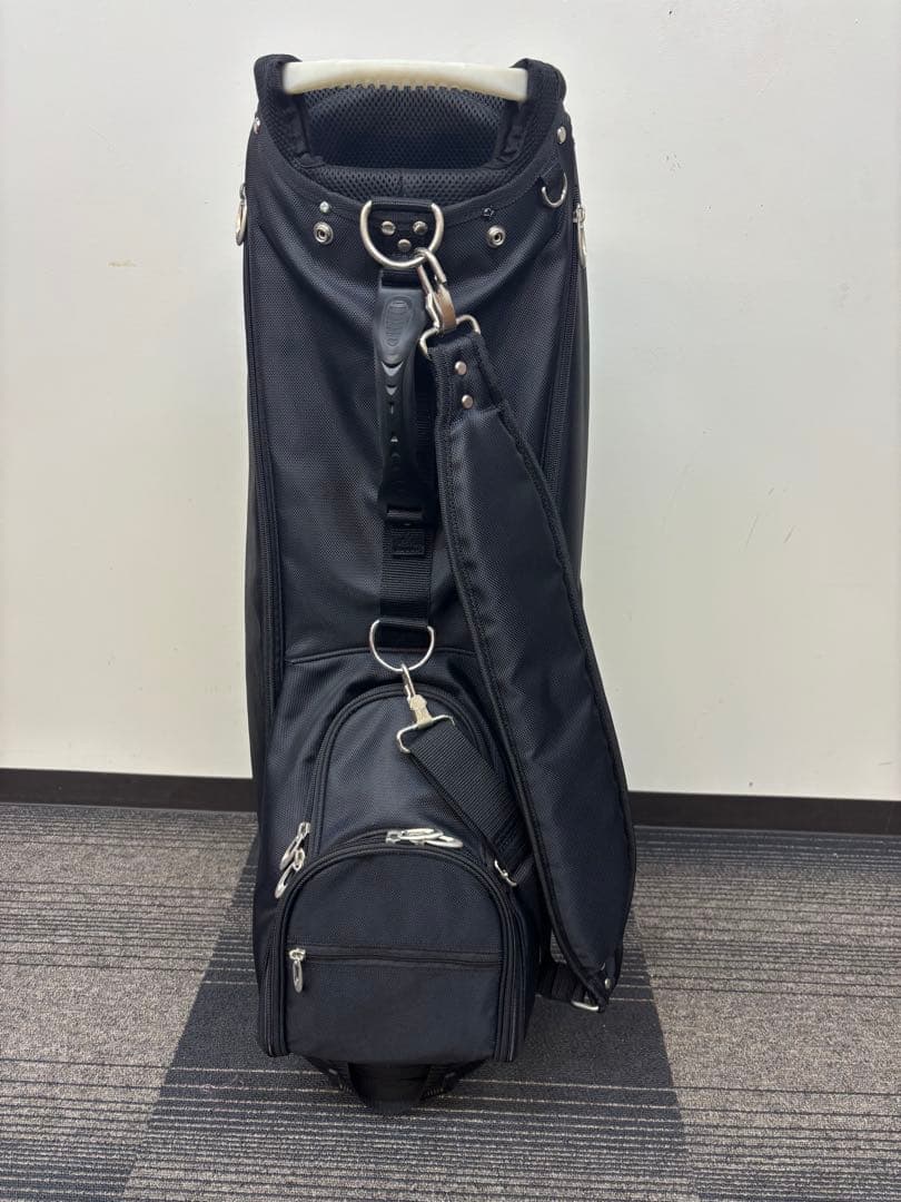 い*ん様 セルフスタンドバック内蔵キャディバック