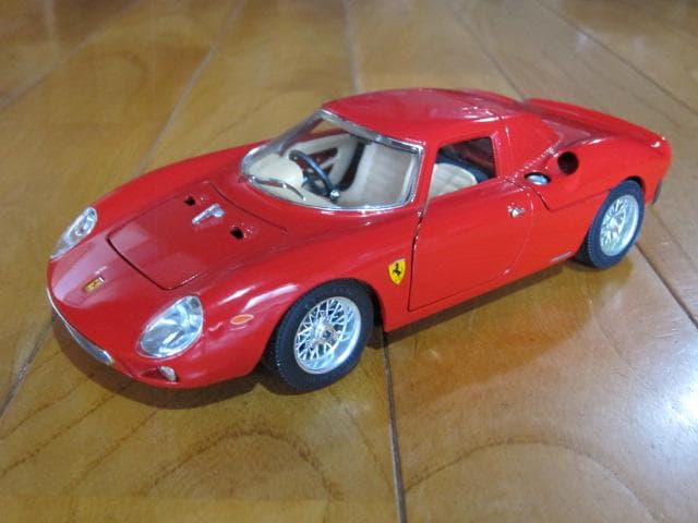 【美品】Bburago ダイキャストカー 1/18 フェラーリ8台 ポルシェ1台