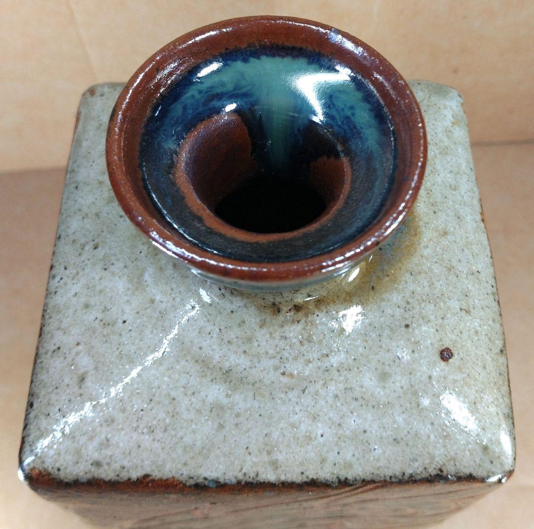 【本物保証】金城次郎 魚紋角瓶 共箱 栞 人間国宝 壺屋焼 希少魚6匹 h24㎝