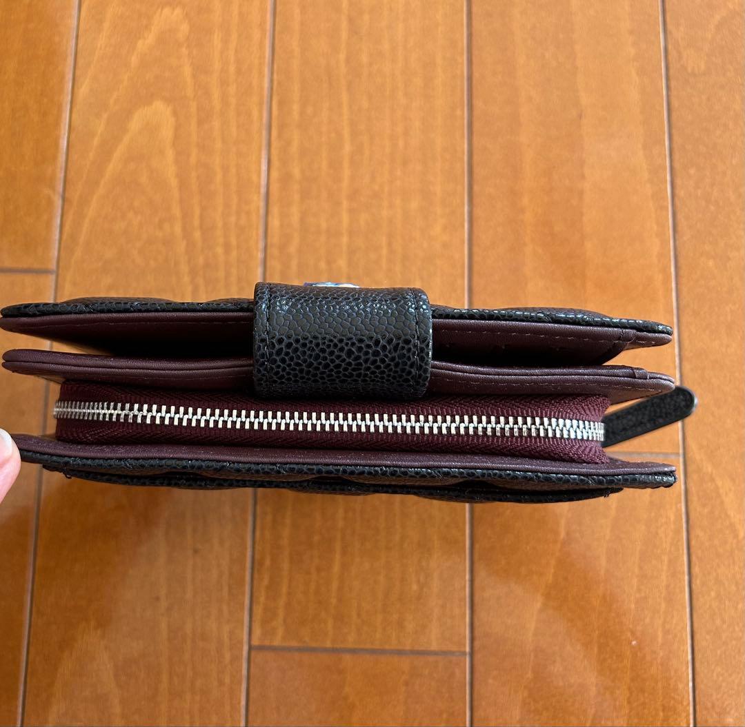 シャネル財布　黒　ノベルティ