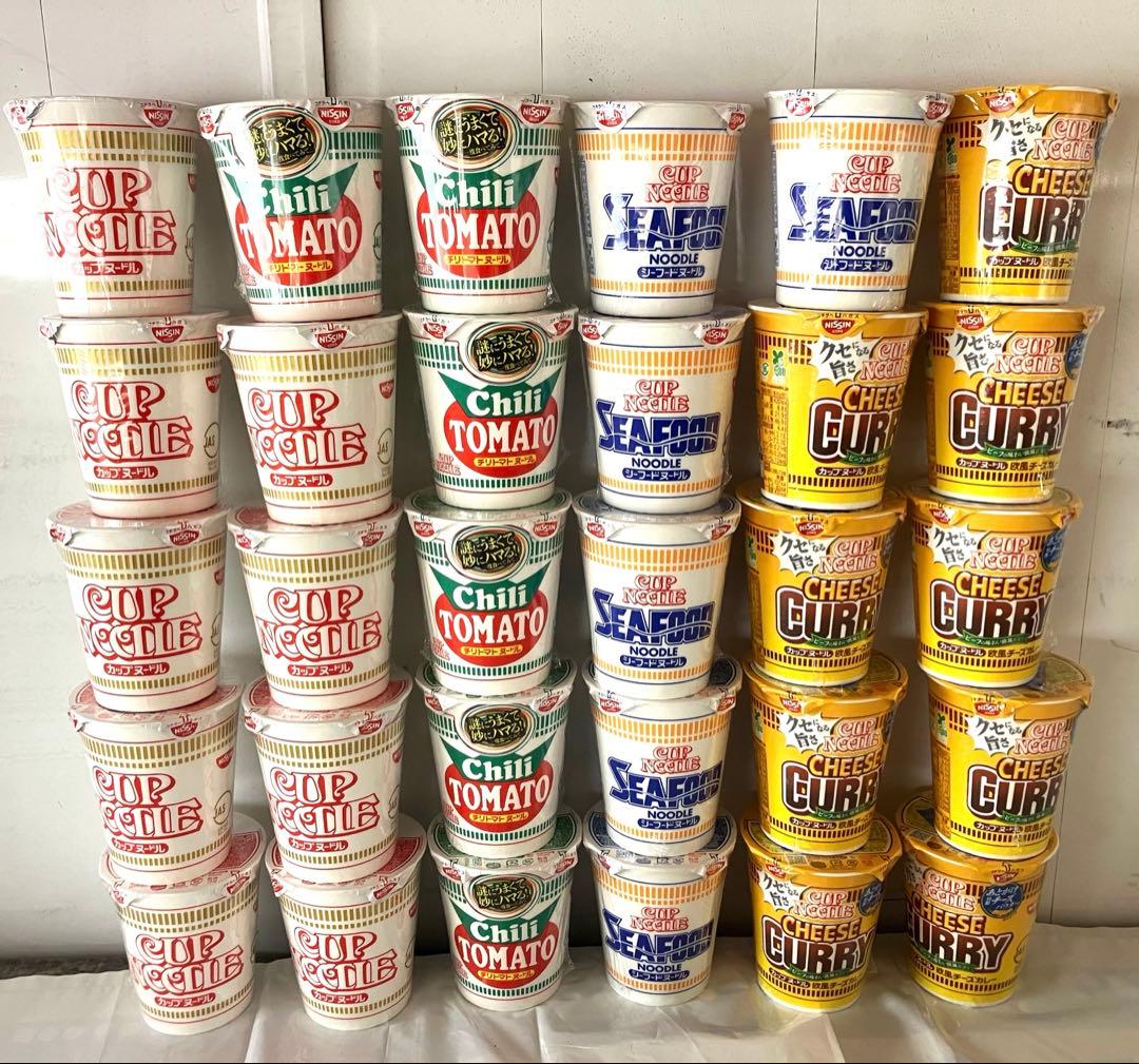 カップラーメン　お菓子