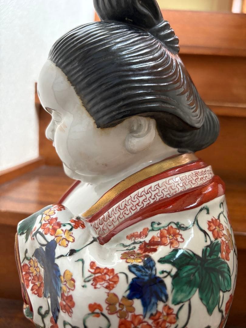 おおきめサイズのお多福　置物