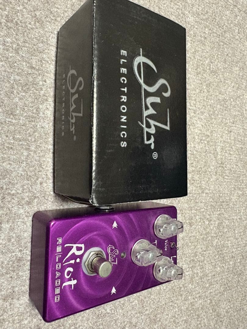 Suhr Electronics Riot reloaded エフェクター