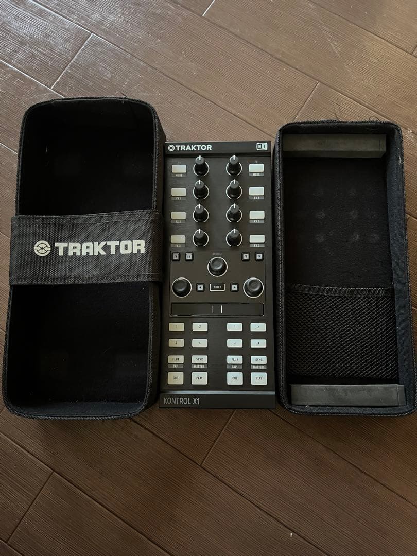 DJ機材 TRAKTOR Kontrol X1 MK2