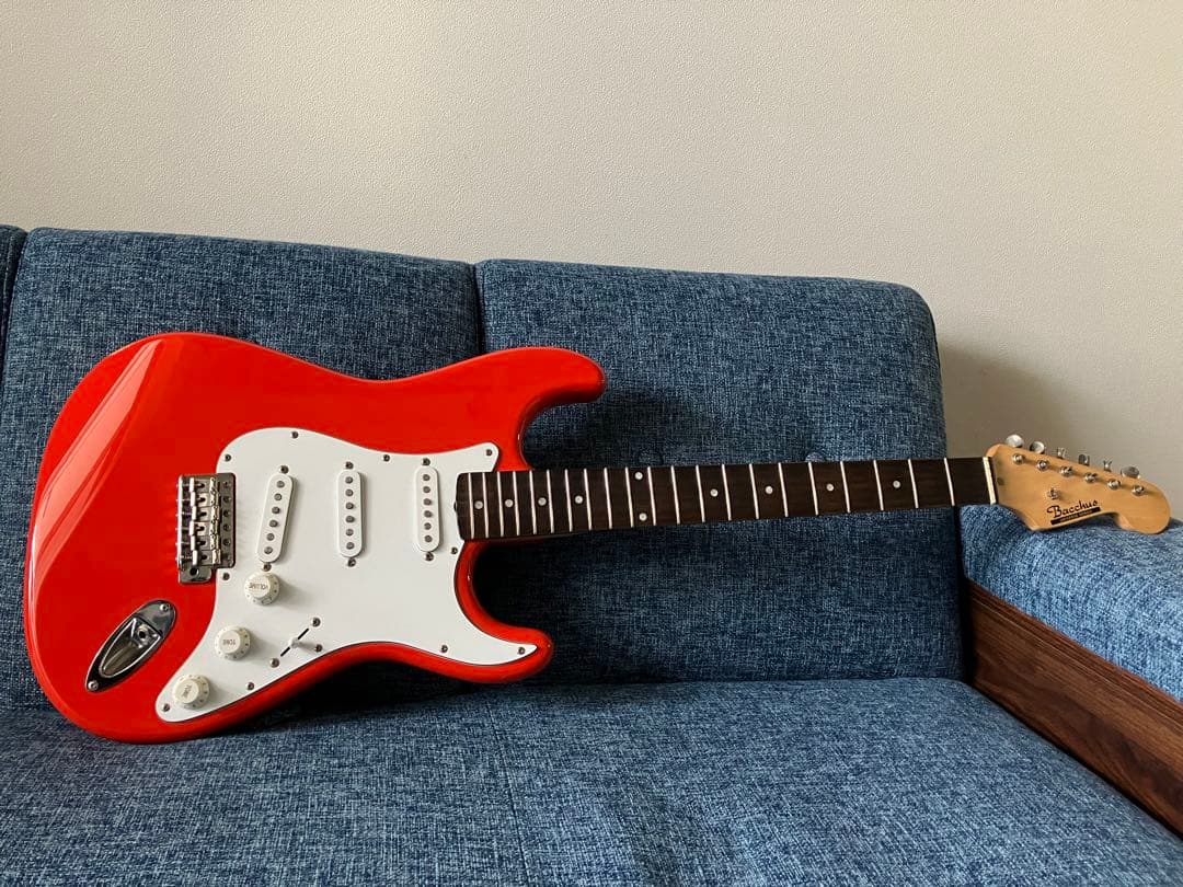 ち*様 Bacchus ストラトタイプ　Fenderヘッド