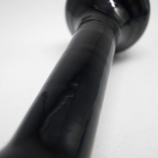 アンティーク　黒色ガラス　一輪挿し　ブラック