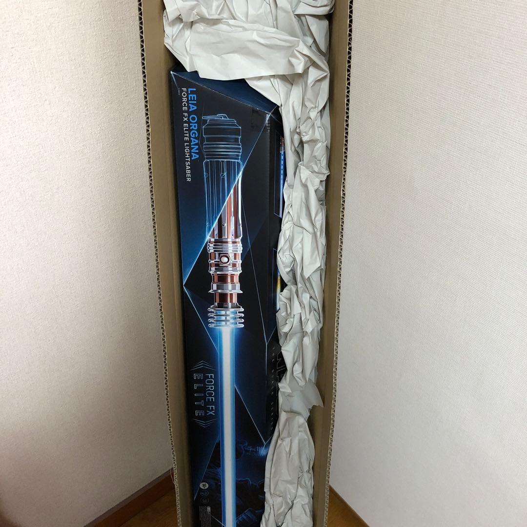 スター・ウォーズ　フォースFXライトセーバー　レイア・オーガナ