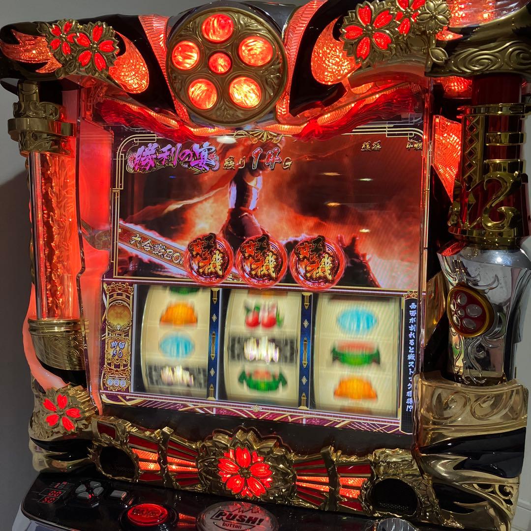 送料込み　花の慶次　天を穿つ戦槍　スロット実機　ドア・設定キー　不要機付き