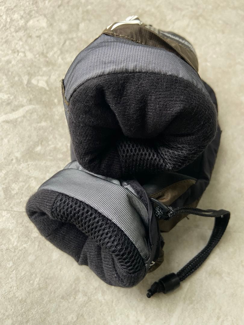 カード入れ付き新品同様 ASHRAMアシュラムGORE-TEX ミトングローブ