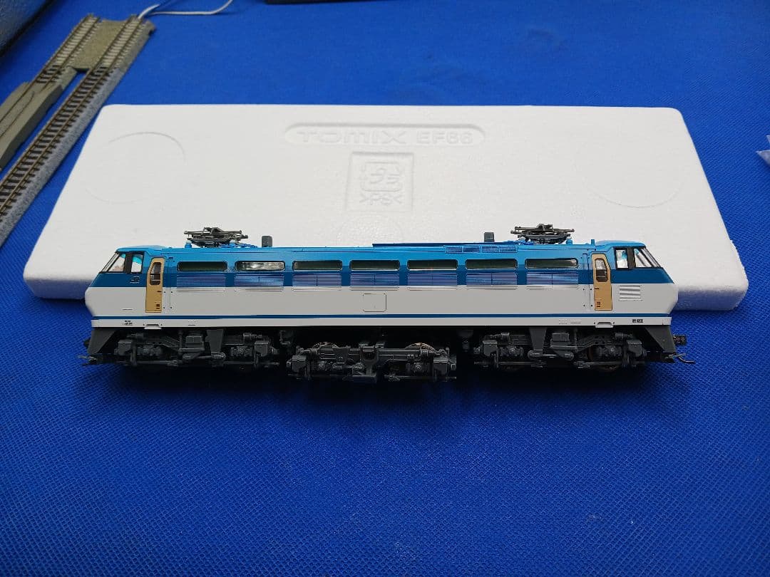 TOMIX HO-138 JR EF66形 100番台 電気機関車 (後期型)