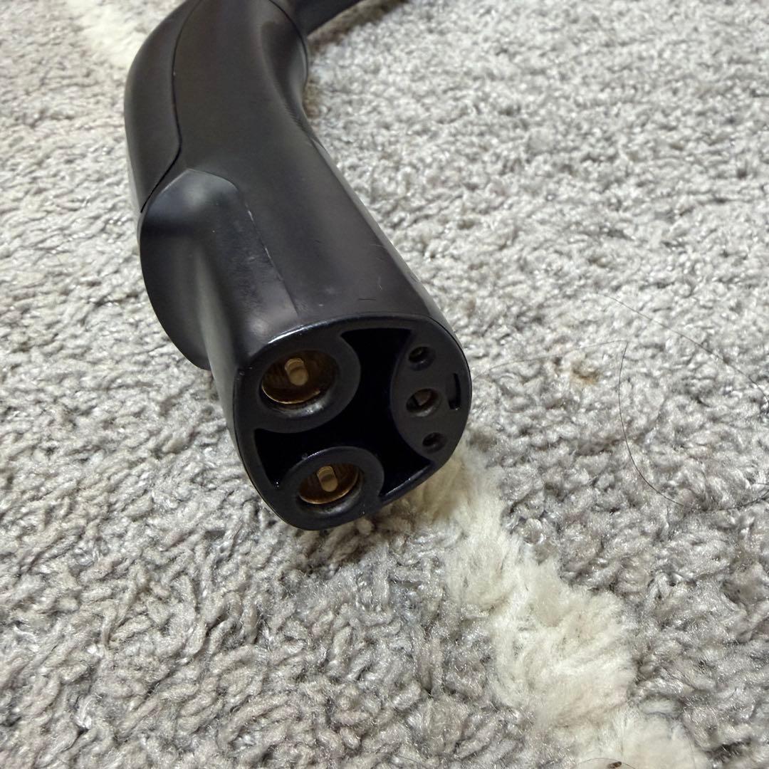 【美品】テスラ 国内チャデモアダプター (専用バッグ付き）