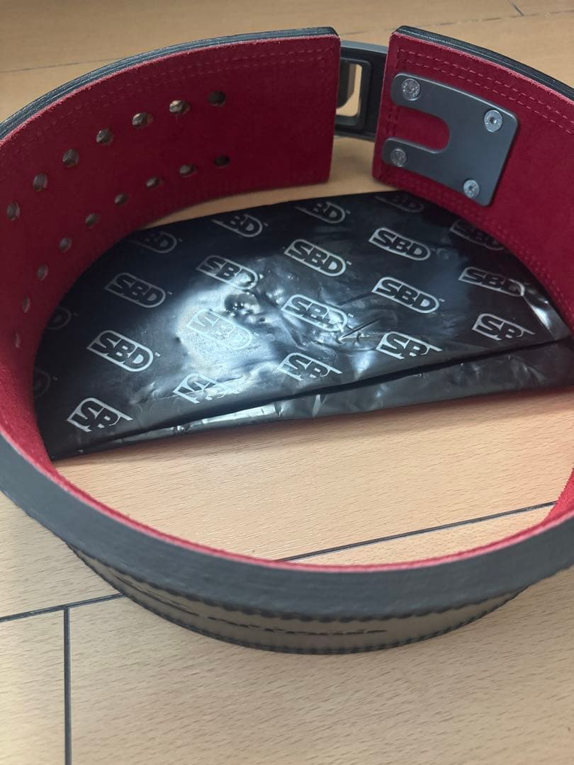 【SBD】パワーリフティングベルト 13mm Mと【Schiek】パワーベルトM