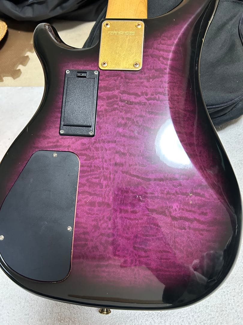 Fernandes エレキベース 紫 4弦