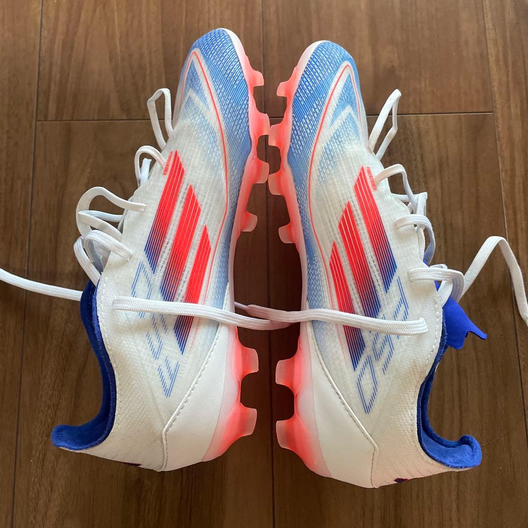 adidas サッカースパイクHGAG