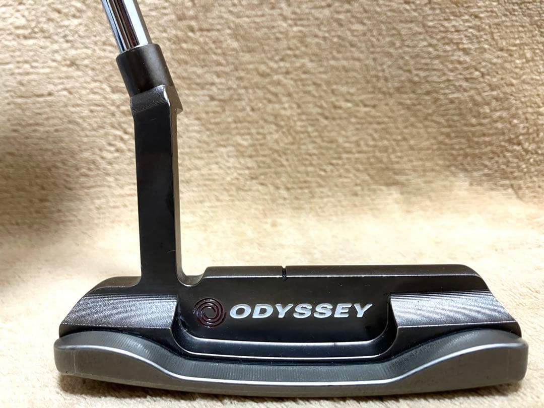 ODYSSEY Tri Hot 3 パター 復刻版