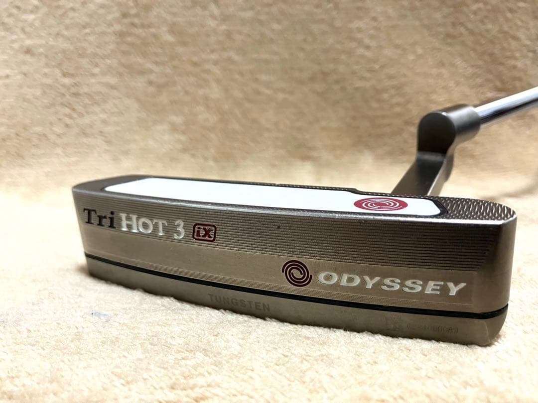 ODYSSEY Tri Hot 3 パター 復刻版